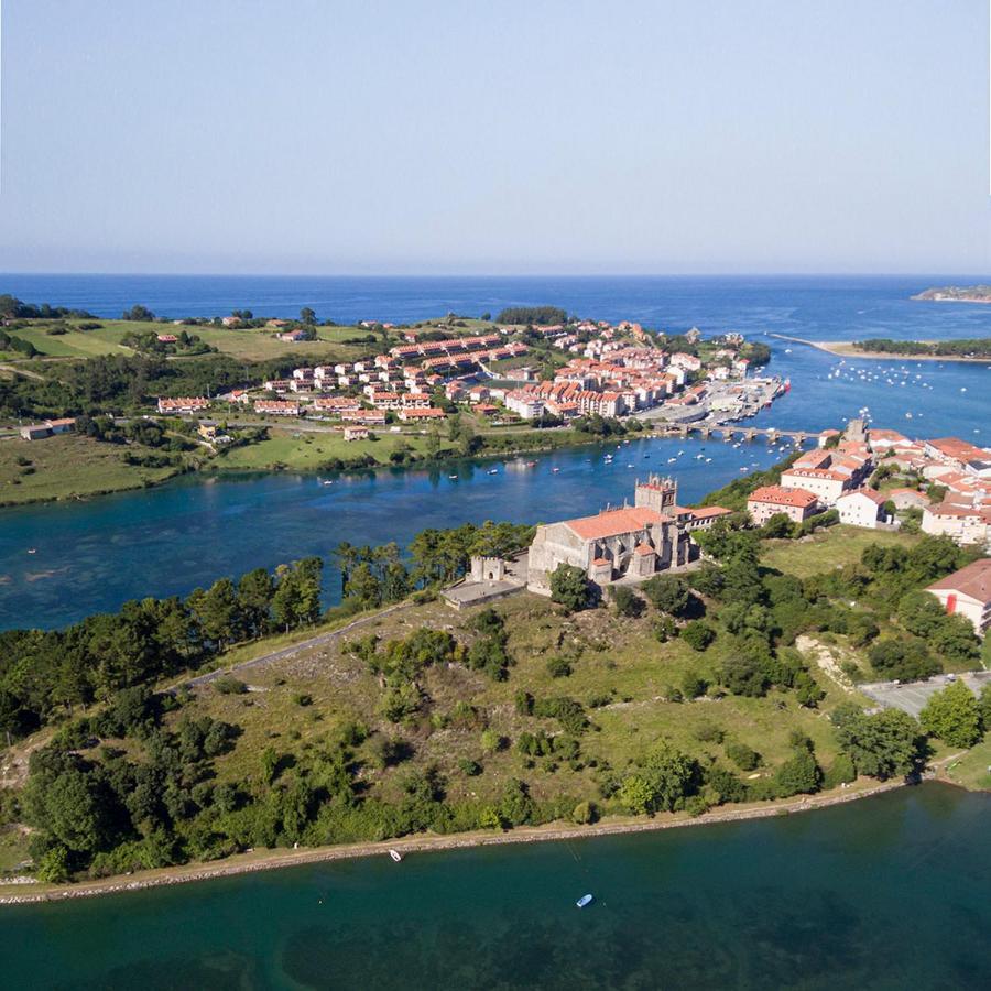 Apartamentos Rurales Las Garzas De Oyambre San Vicente De La Barquera Buitenkant foto